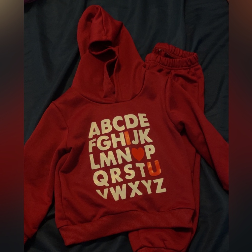 2t sweat suit only worn once